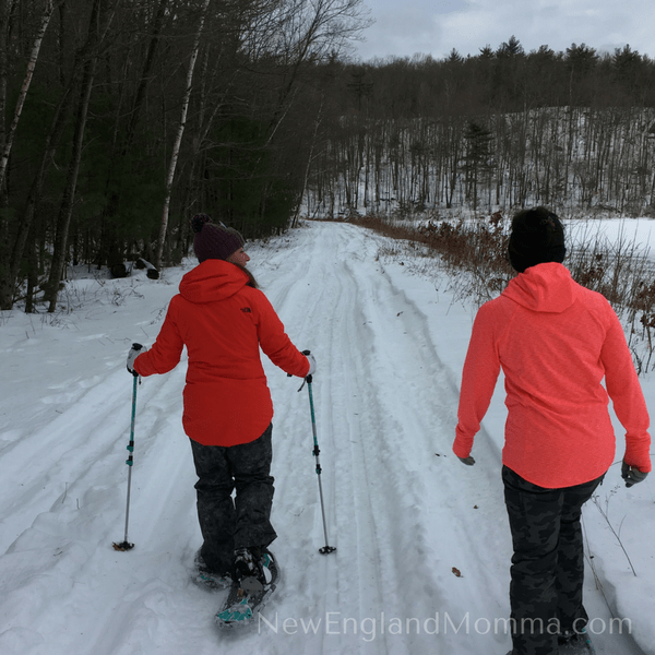 Snowshoeing Enjoy Exercising Outside with Friends in the Winter (no