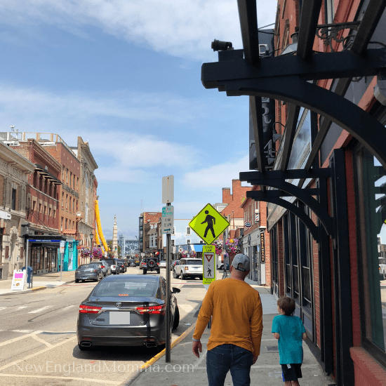 Family trip to New London + food truck festival - New England Momma